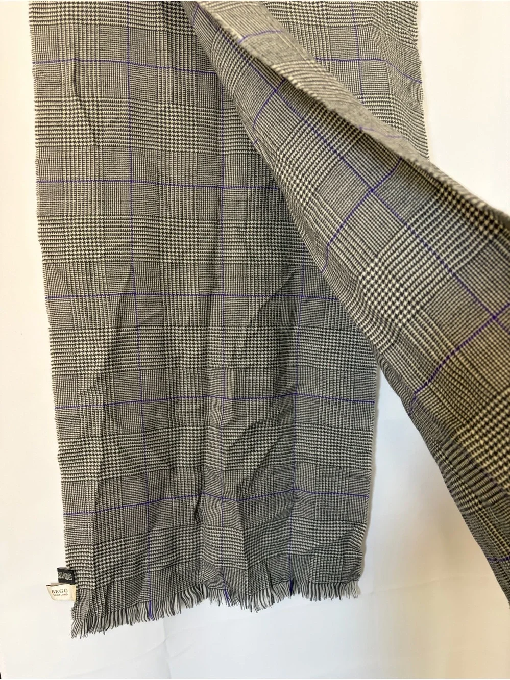 Begg Scotland 100%‎ merino wool scarf